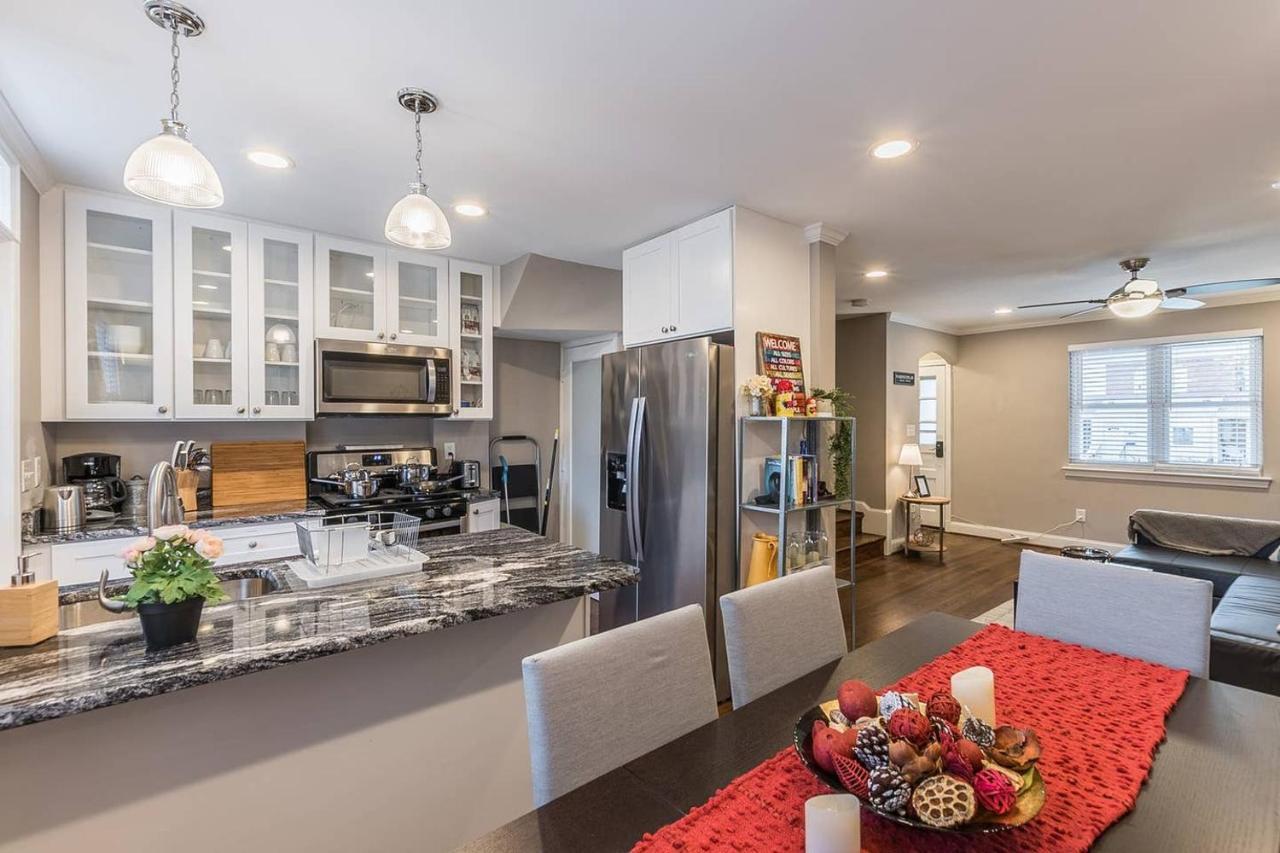 Beautiful 3Br 2Ba House With Cozy Backyard By Cozysuites Alexandria Eksteriør billede