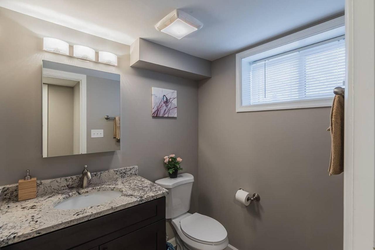 Beautiful 3Br 2Ba House With Cozy Backyard By Cozysuites Alexandria Eksteriør billede